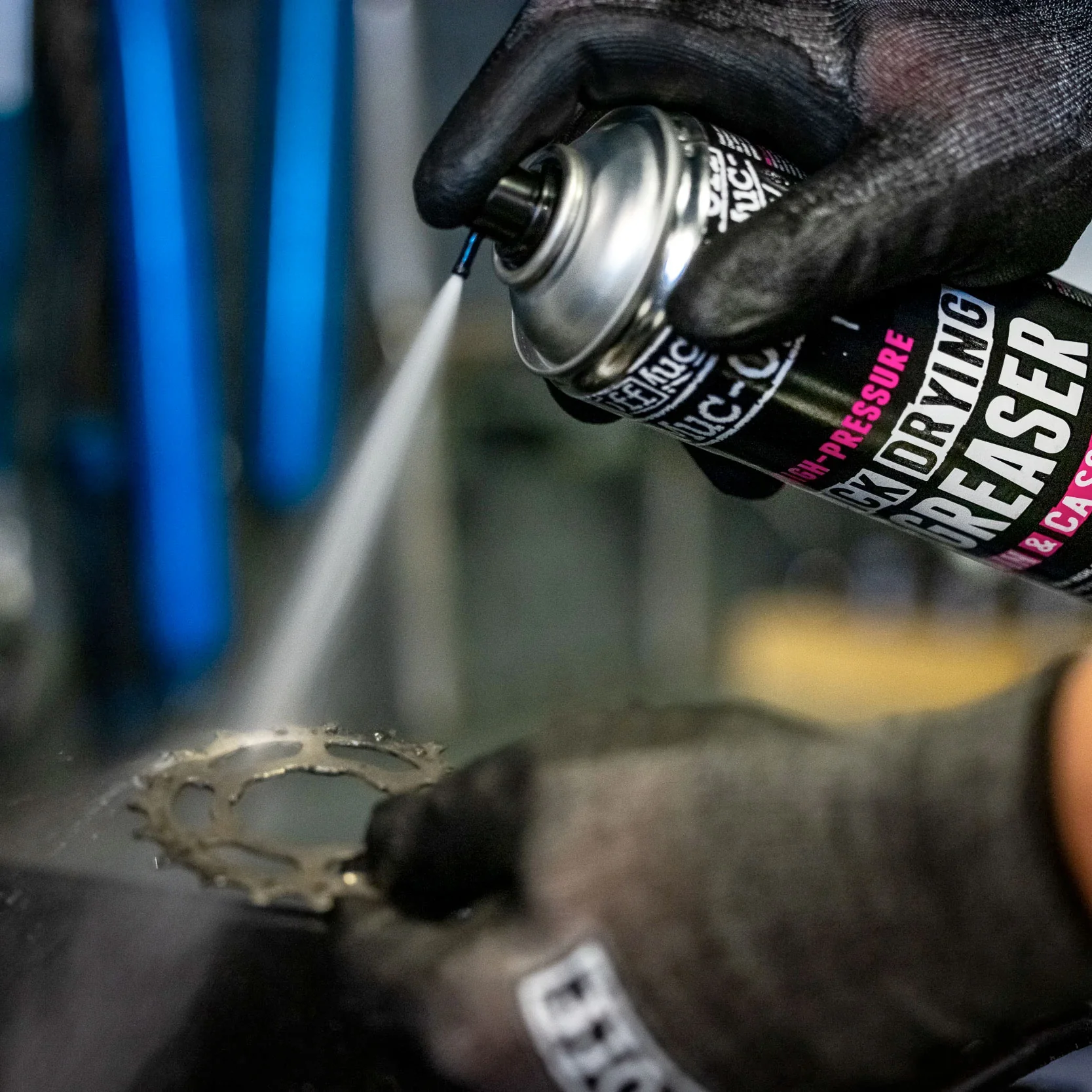 Muc-Off High-Pressure Quick Drying Degreaser Chain & Cassette 750ml - Image 2