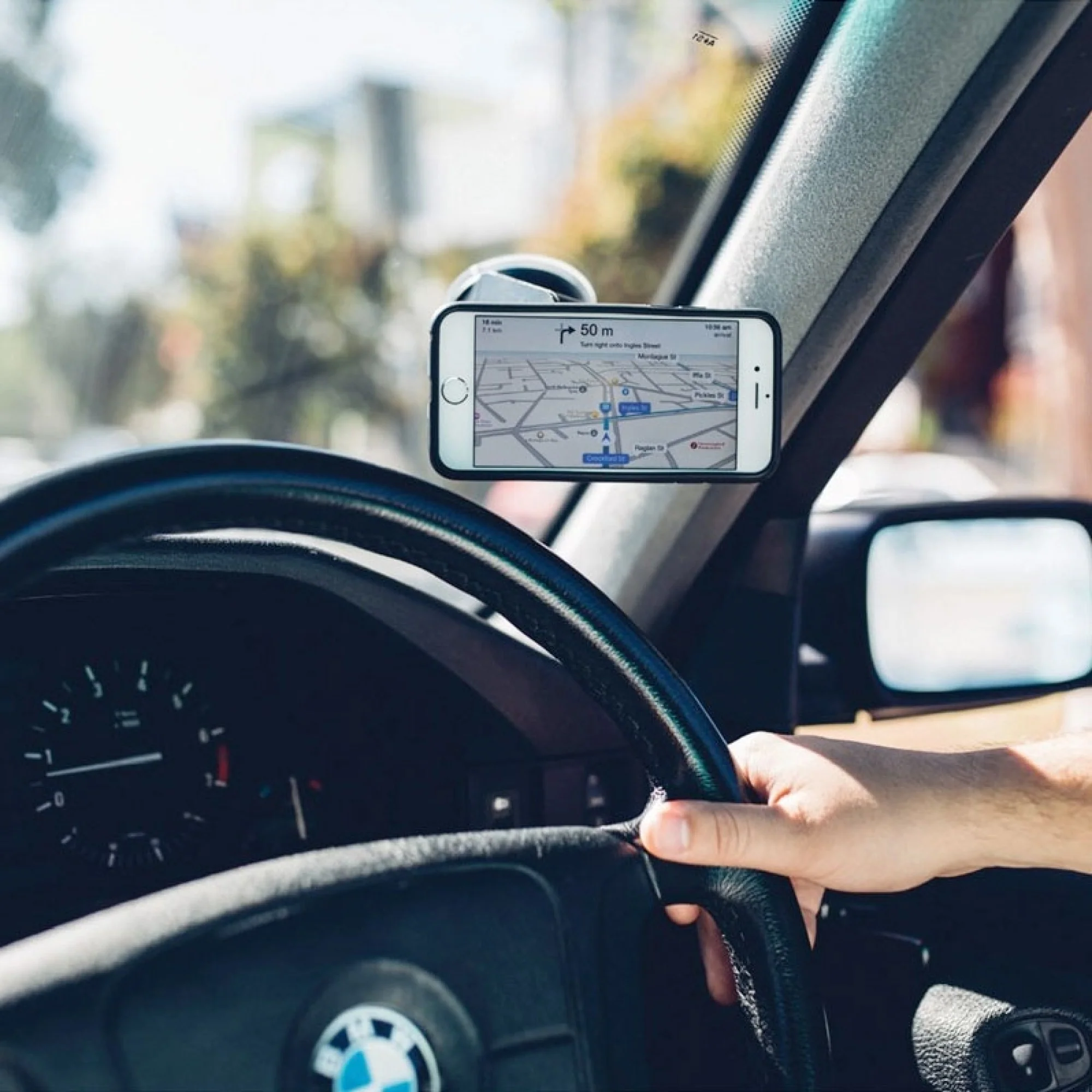 Quad Lock Windscreen/Dash Car Mount - Image 3