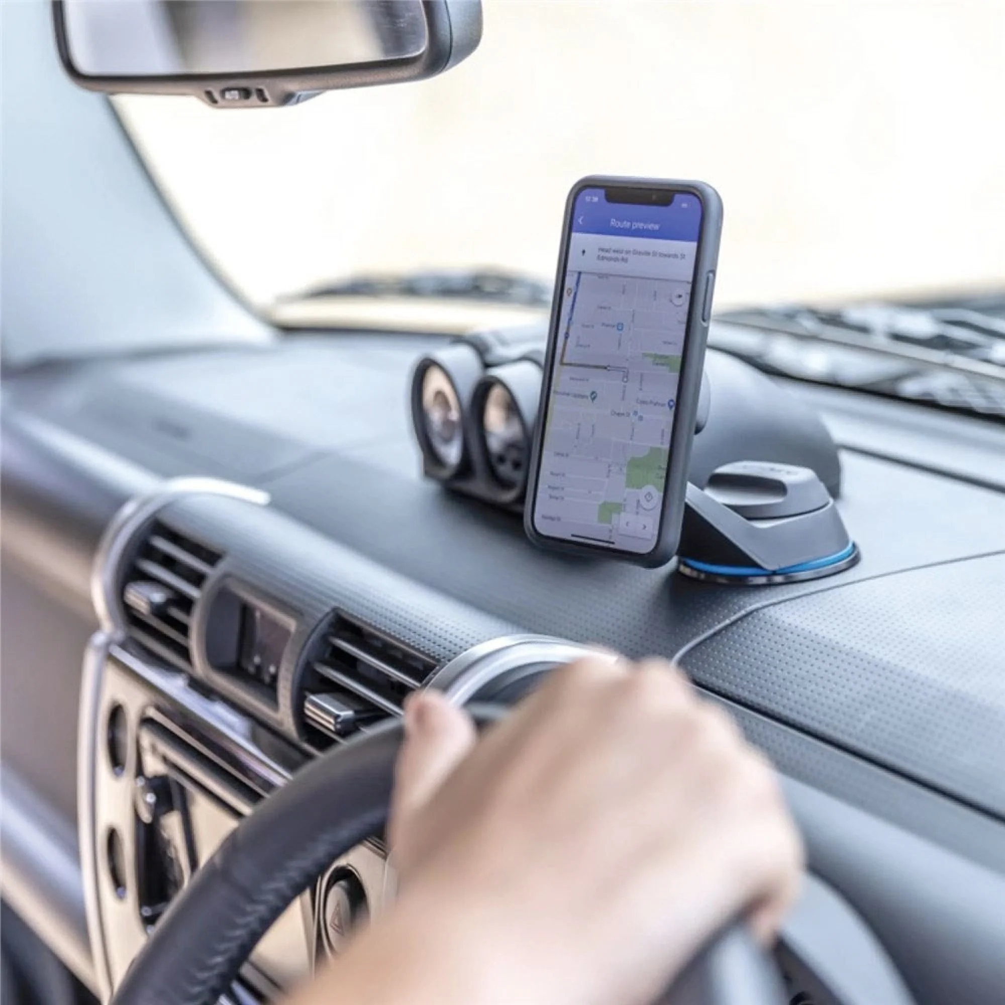 Quad Lock Windscreen/Dash Car Mount - Image 4