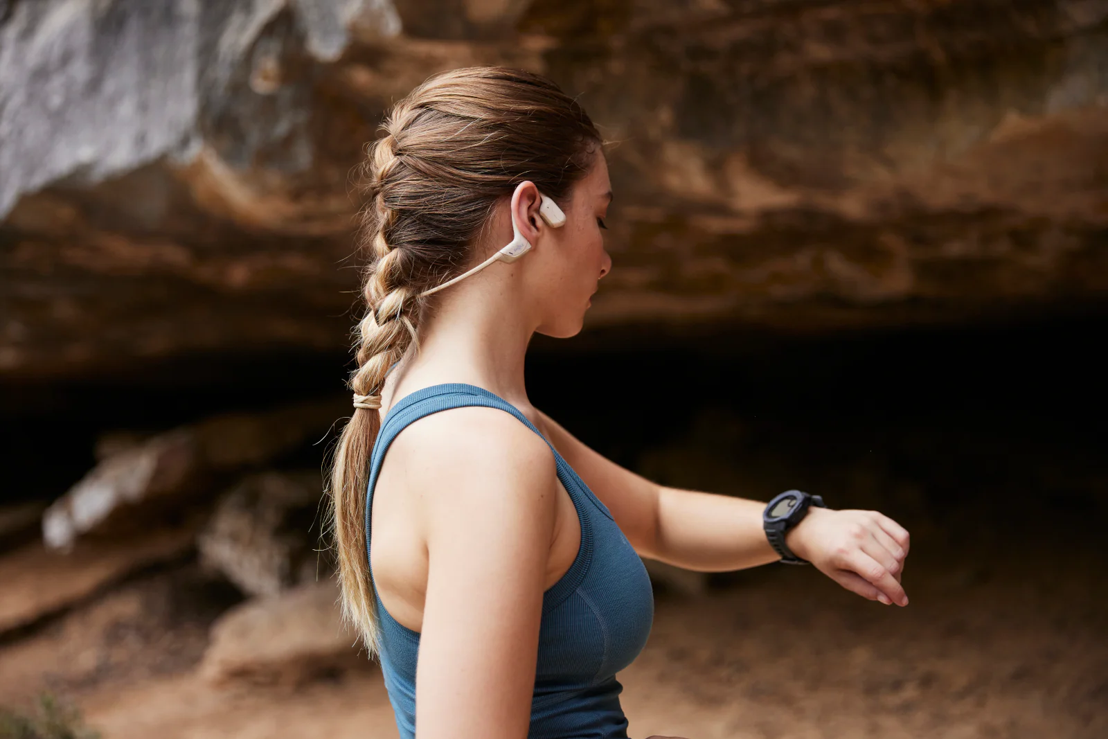 Shokz OpenRun Pro Wireless Bluetooth Bone Conduction Headphones - Image 10