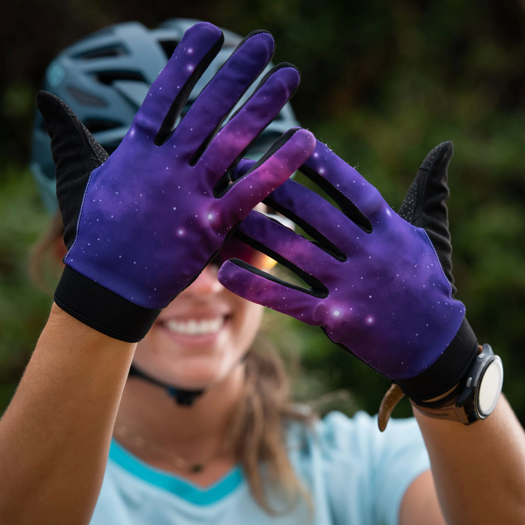 Solo Explore Long Finger Gloves - Image 5